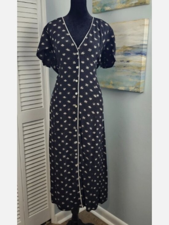 Tommy Hilfiger Dresses & Skirts - Tommy Jeans Dress XL Satin Feel Black Floral Tie Back V Neck 90's off duty Model